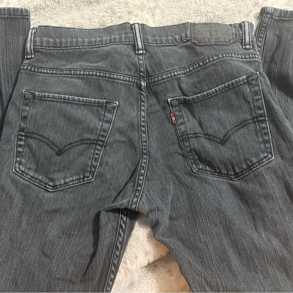 Levi's Men's Charcoal Gray Relaxed Denim Jeans